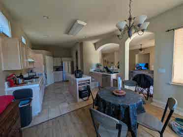 Looking for roommates
