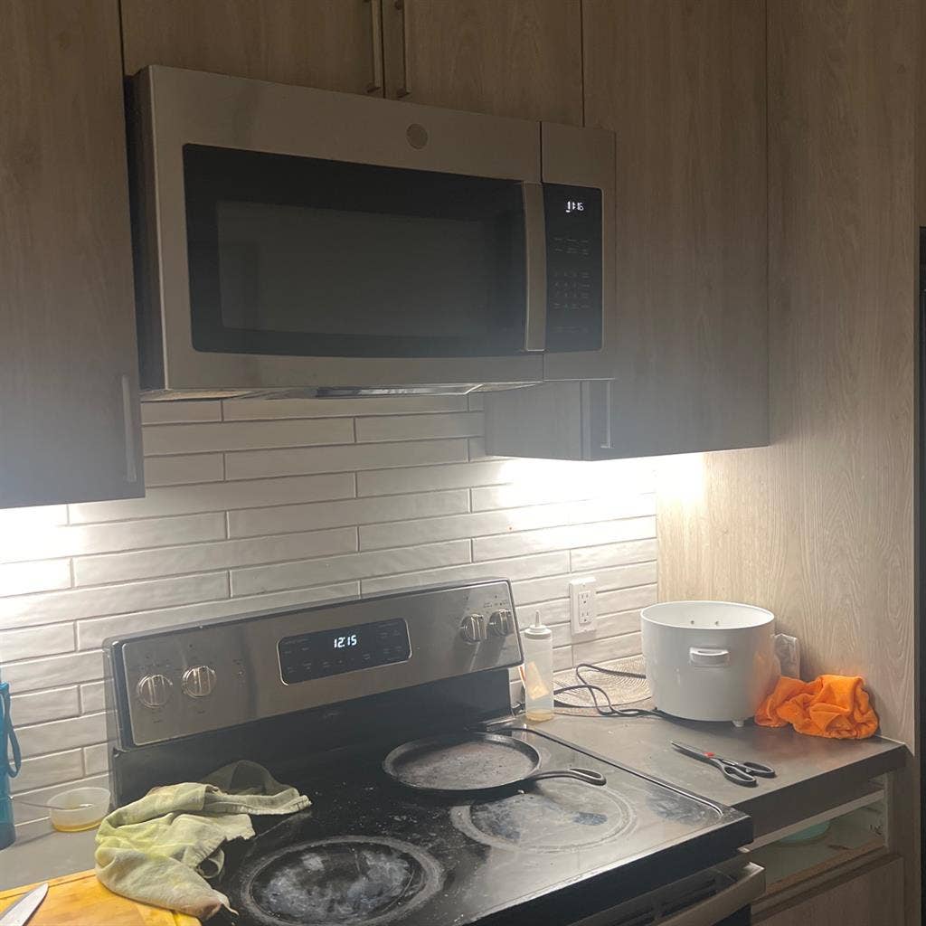 Seeking a new roommate for lease