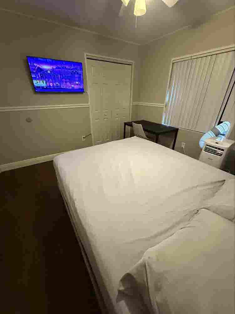 West Boca - bedroom & shared bath.