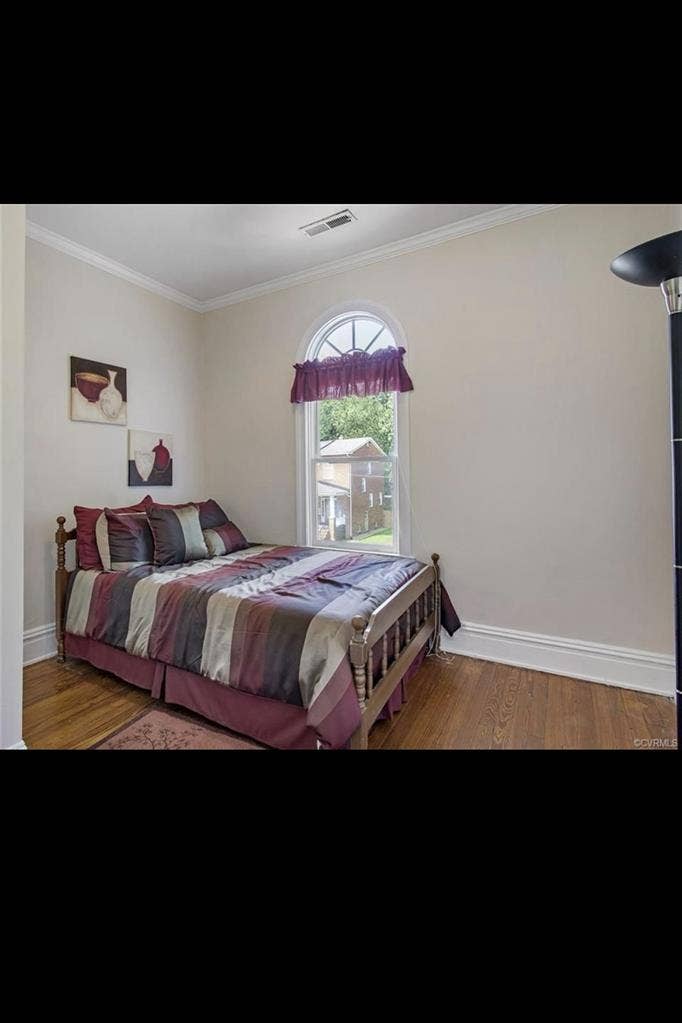Room and Private Bath for Rent