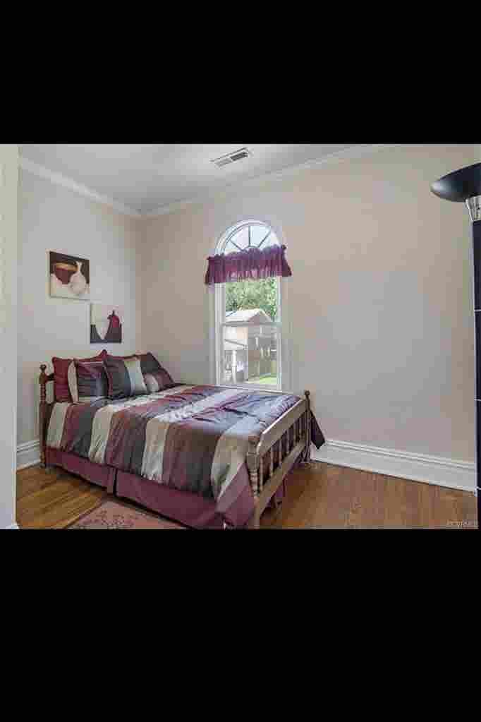 Room and Private Bath for Rent