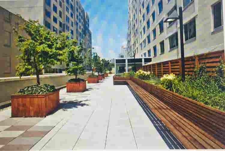 FULLY FURNISHED NEAR CENTRAL PARK