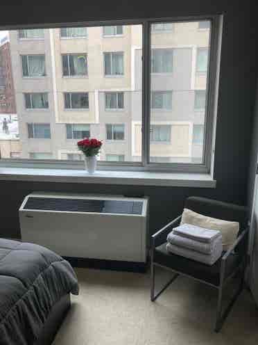 FULLY FURNISHED NEAR CENTRAL PARK