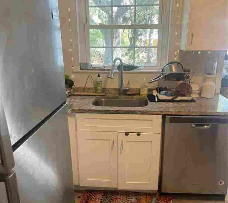Room available in Avondale!