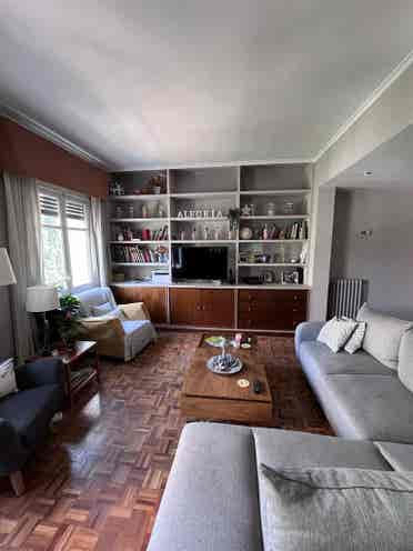 Bright double room in Guindalera