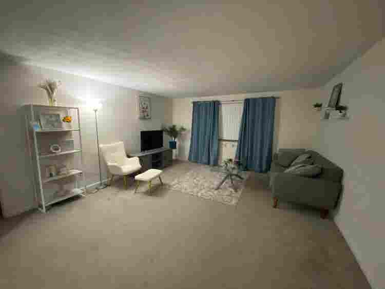 Room for Rent in Needham, MA