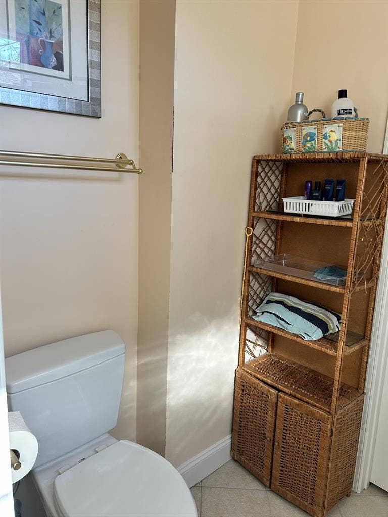 $ Furnished Room for Rent