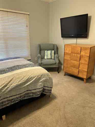 $ Furnished Room for Rent