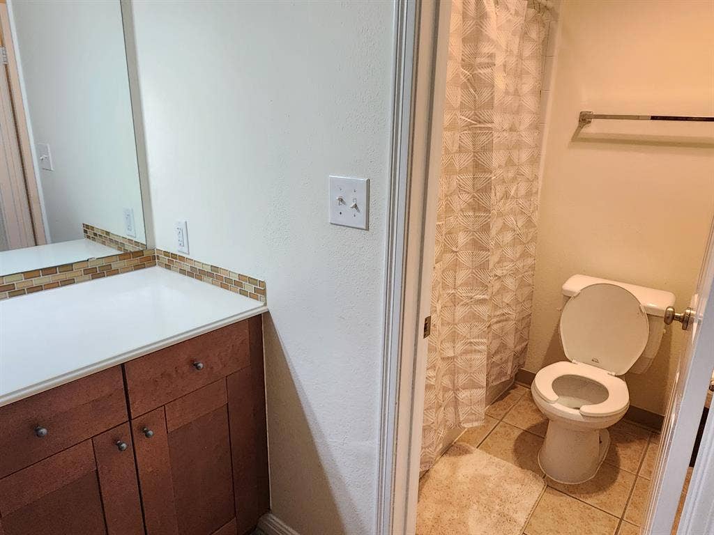 Fully Furnished, All Bills Paid!