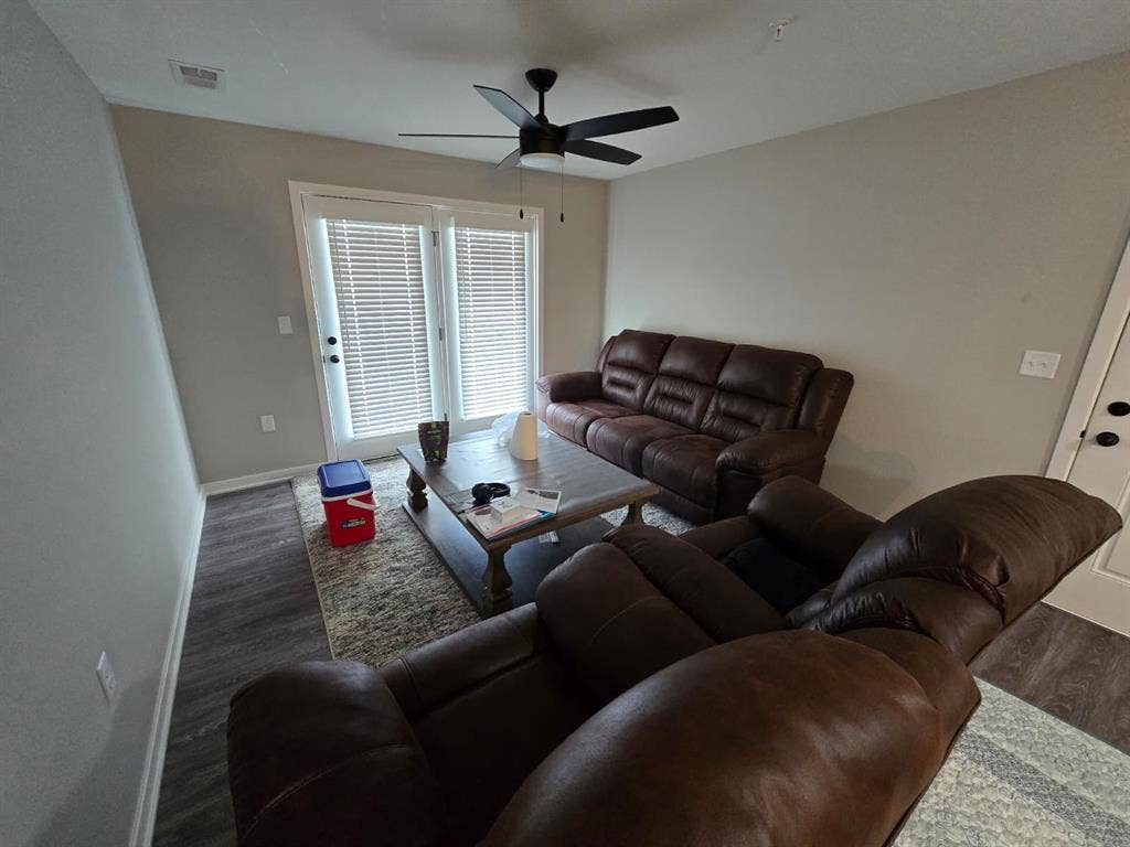 Looking for a friendly roommate