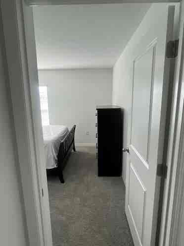 Private bedroom and bathroom rental
