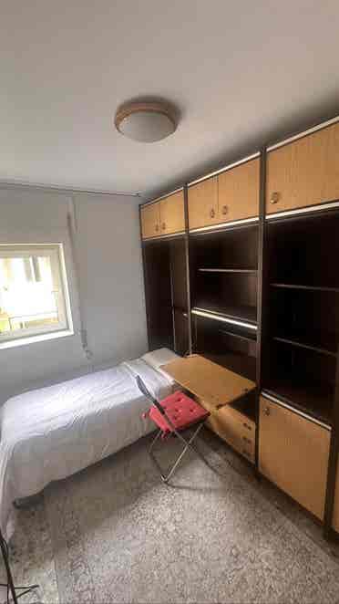 Room available for rent