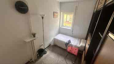 Room available for rent