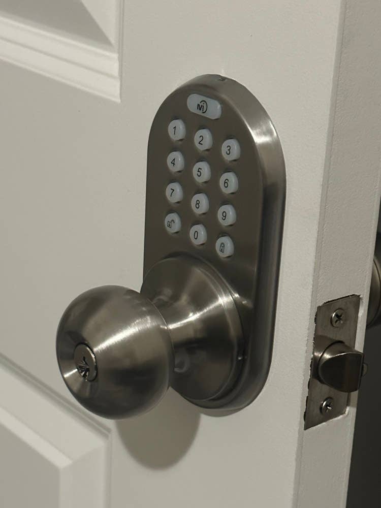 Gated property. Private Bathroom