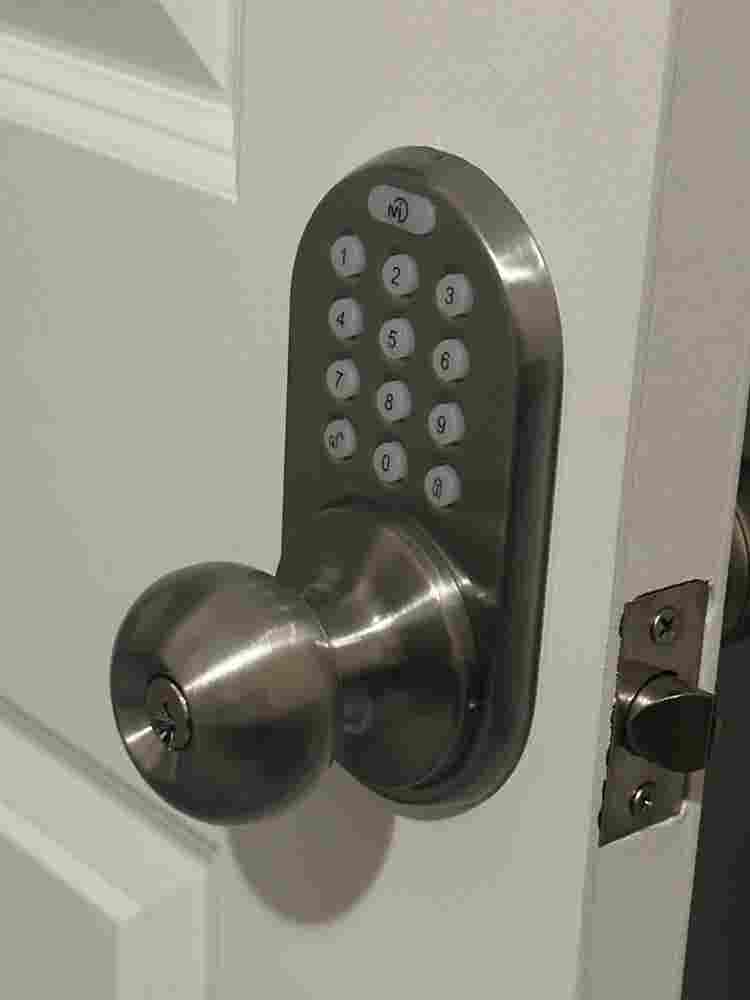 Gated property. Private Bathroom