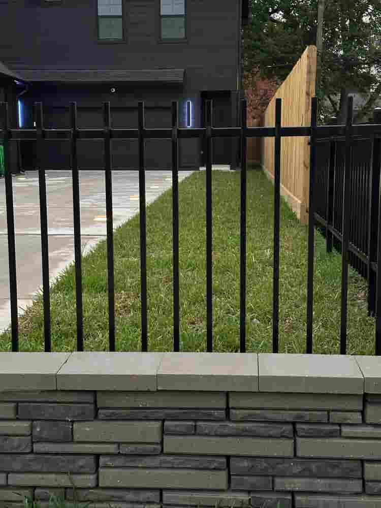 Gated property. Private Bathroom