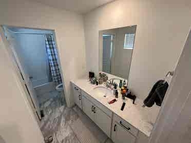 East Aurora Private Bed/Bath rent