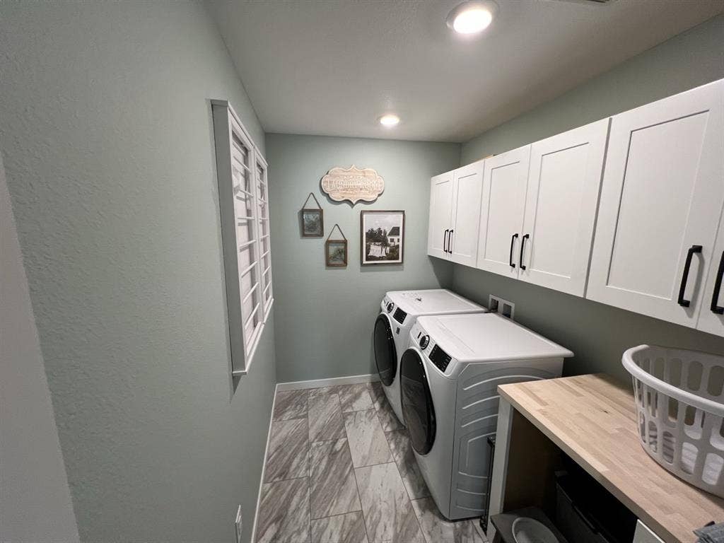 East Aurora Private Bed/Bath rent