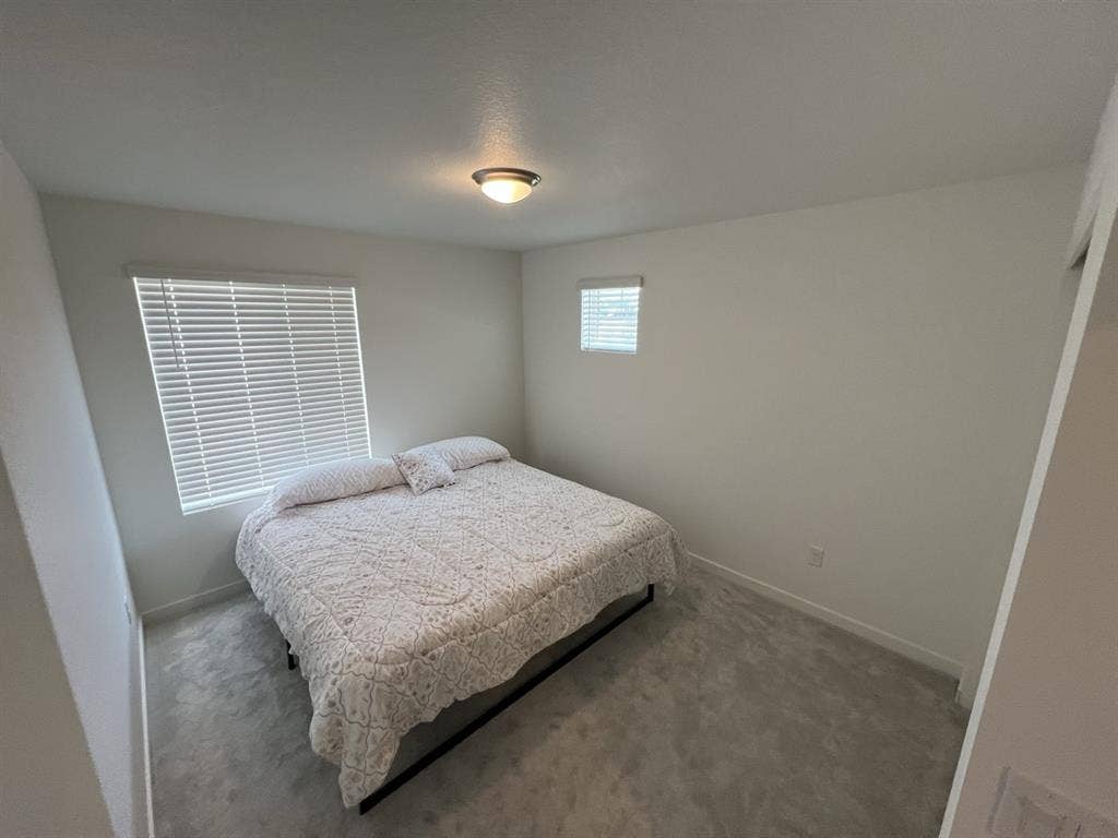 East Aurora Private Bed/Bath rent