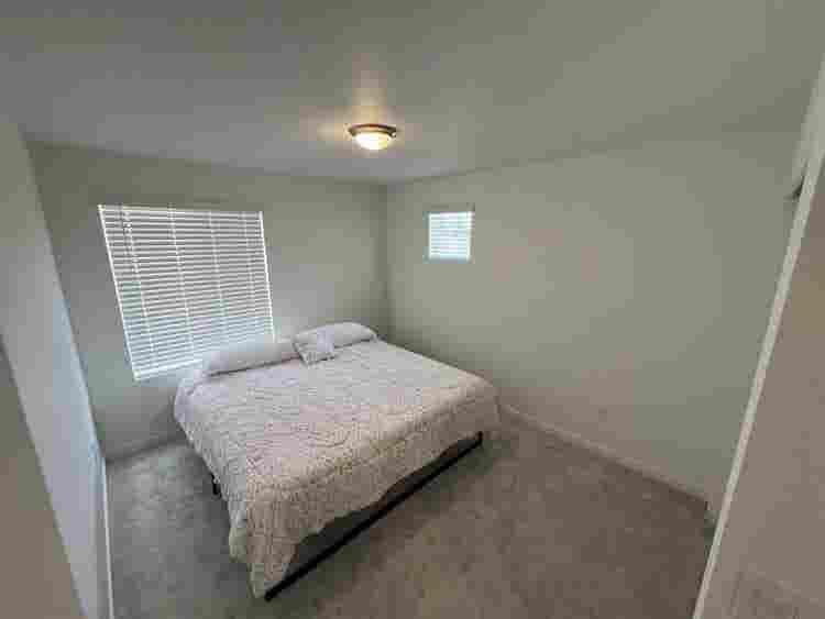 East Aurora Private Bed/Bath rent