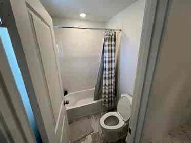 East Aurora Private Bed/Bath rent
