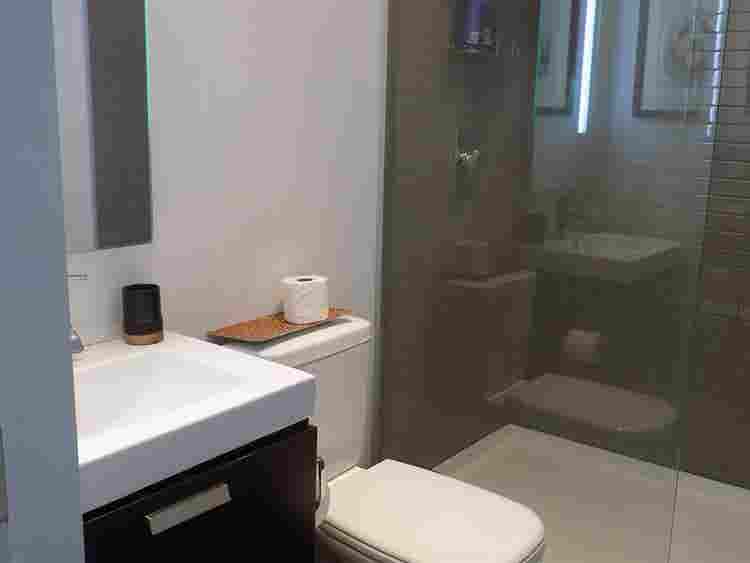 Condo on King West 5*
