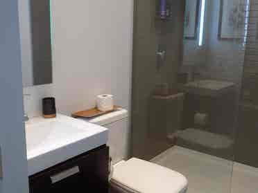 Condo on King West 5*