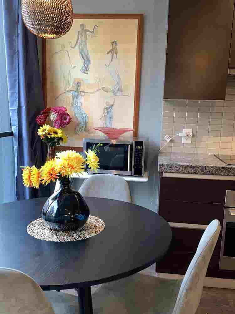 Condo on King West 5*