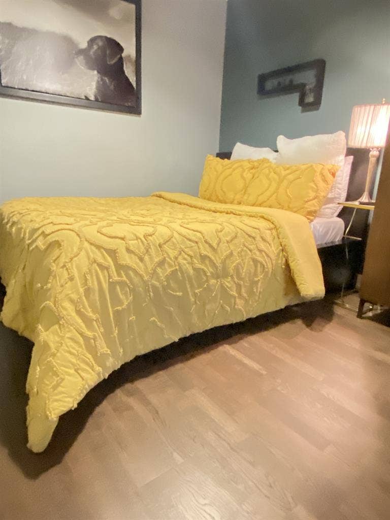 Condo on King West 5*