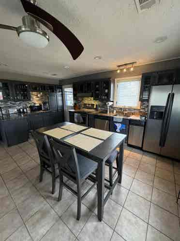 Room for rent at beach housee