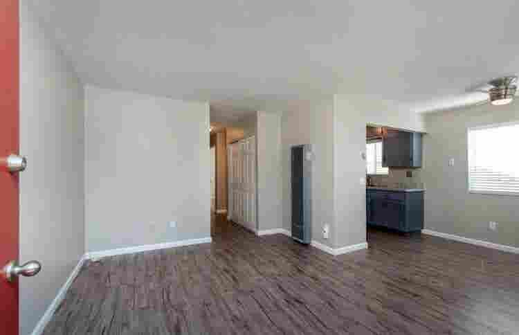 Room to rent in Mission Beach !