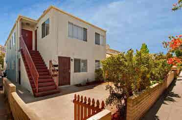 Room to rent in Mission Beach !