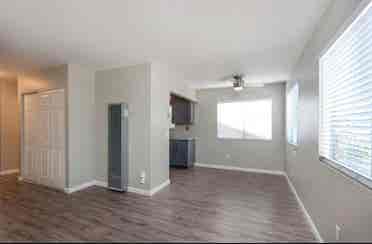 Room to rent in Mission Beach !