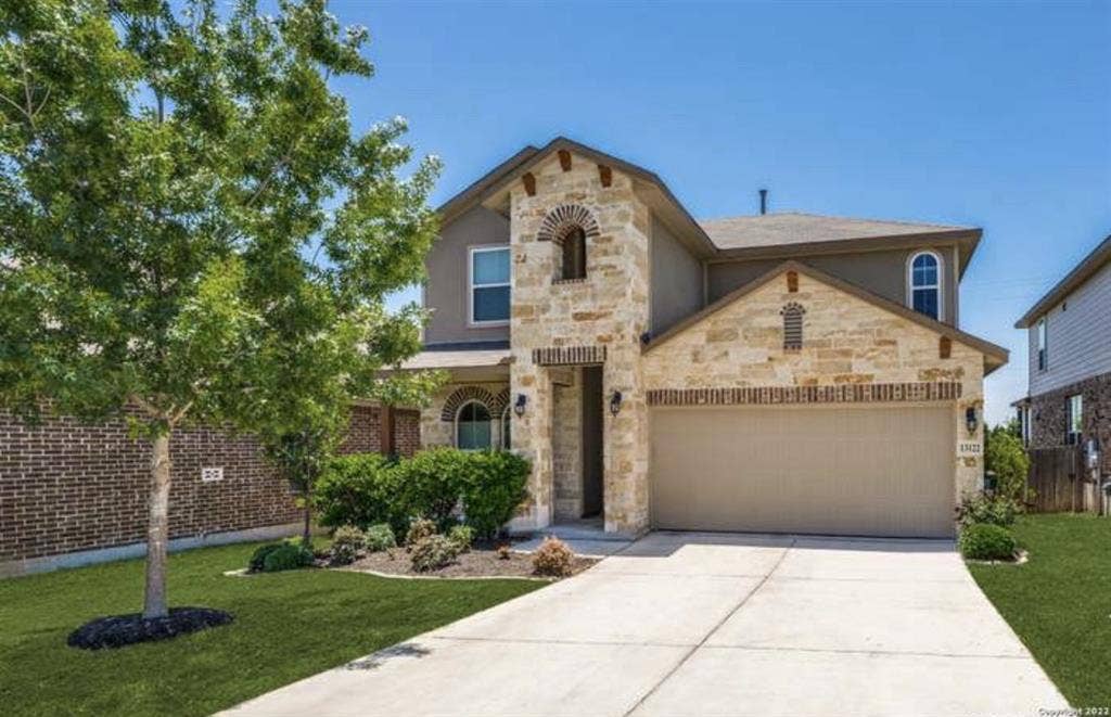 Room 4 Rent in Alamo Ranch Area