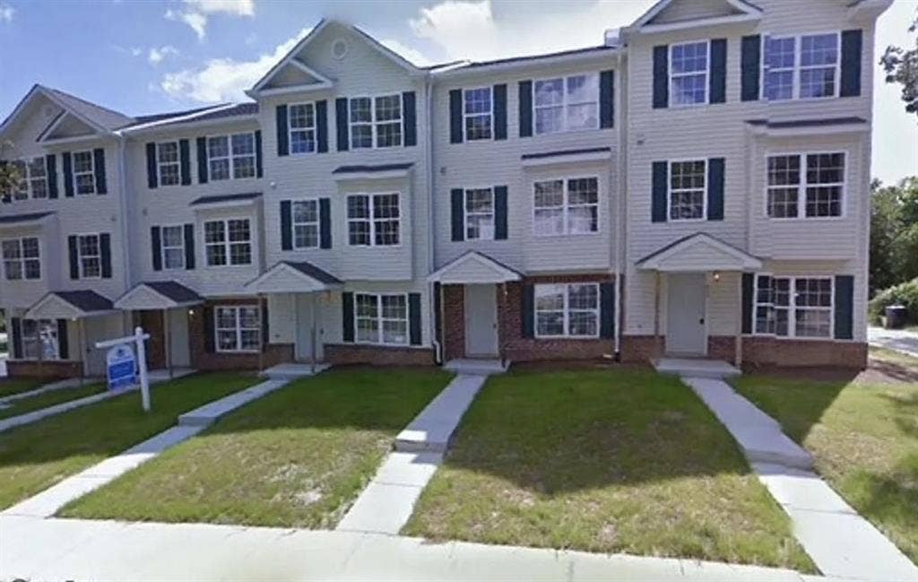 Beautiful room outside of Towson!