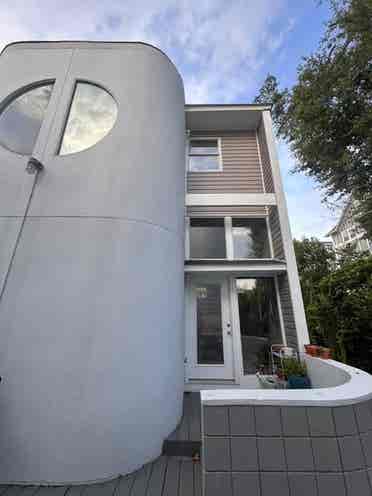 Collegetown Townhome!