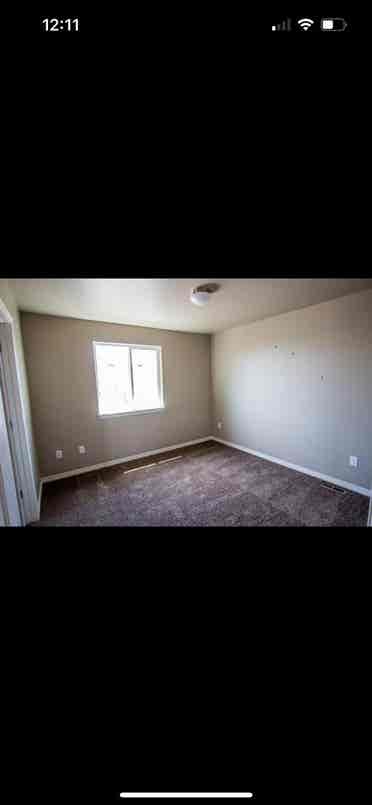 Looking for a fourth Roomate