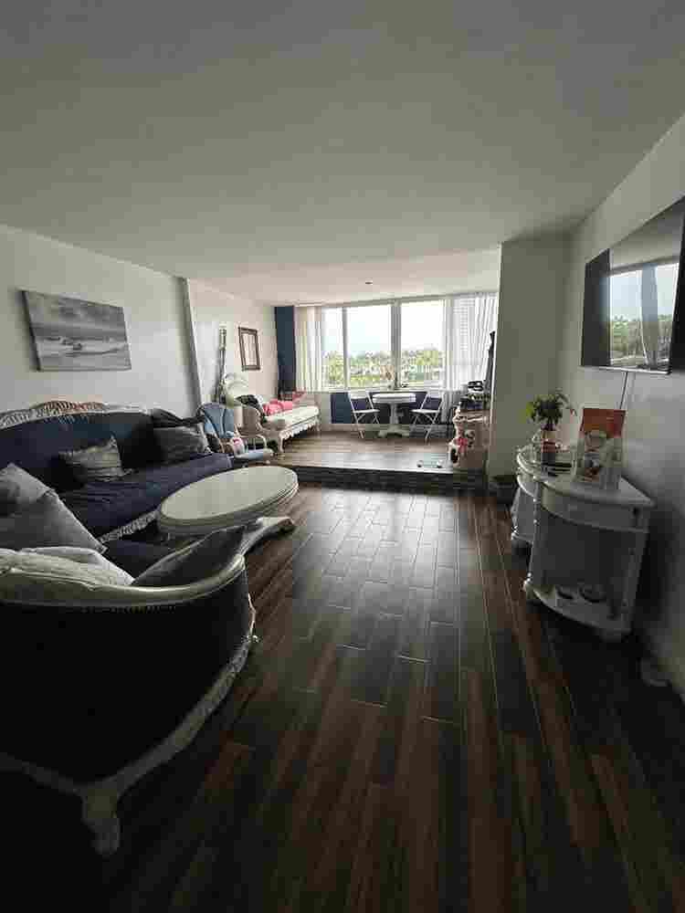 Room in  apartment Miami Beach