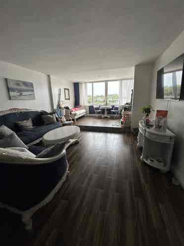 Room in  apartment Miami Beach