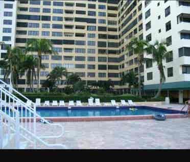 Room in  apartment Miami Beach