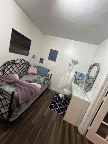 Room in  apartment Miami Beach