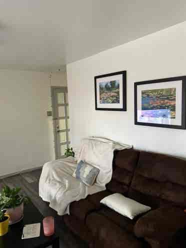 Furnished room. Location location