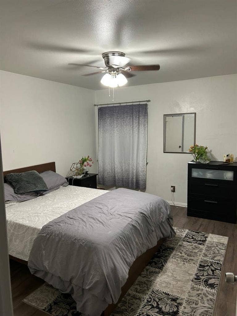 Furnished room. Location location
