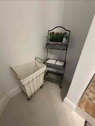 Two Rooms with independent entrance