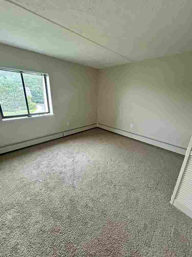 Summit Ter Apt