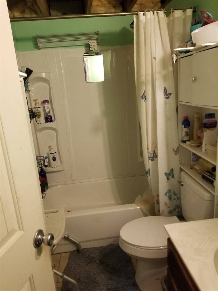 Room in Shared Home, Winghaven