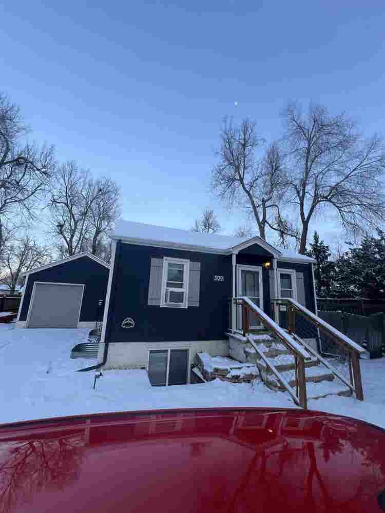 NEED ROOMMATE GREAT HOUSE NEAR CSU