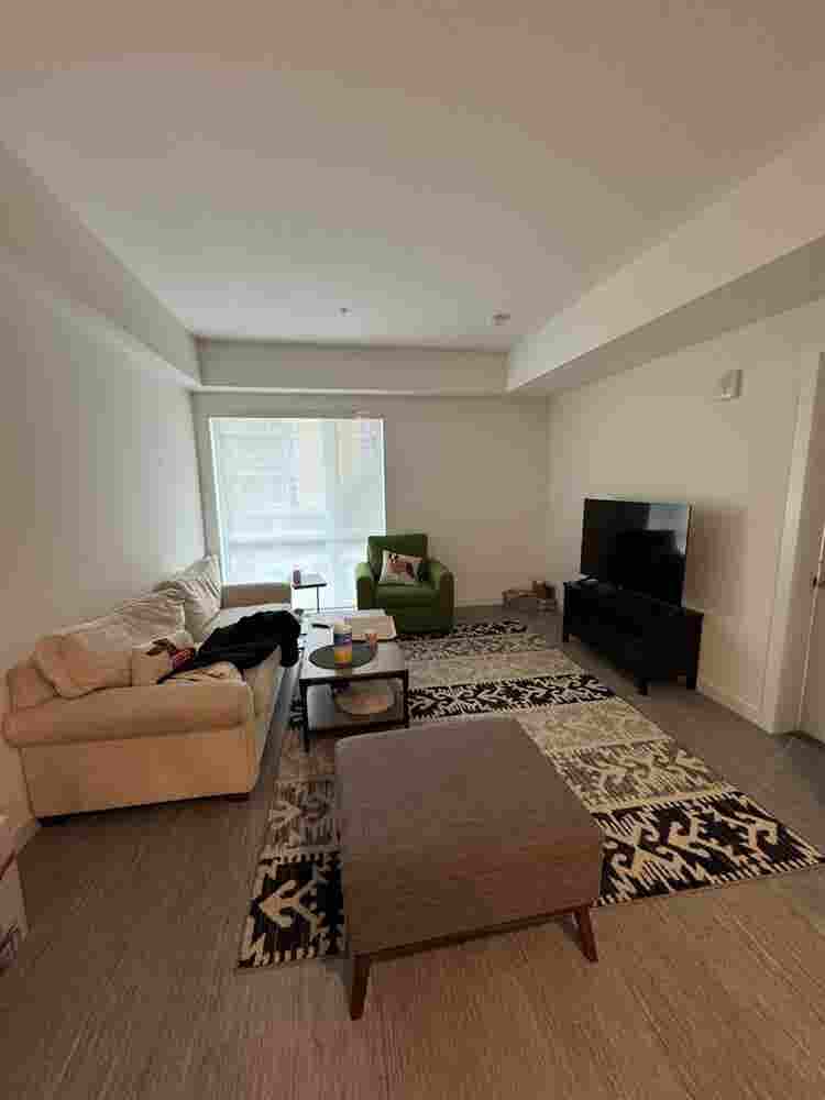 Looking for a Roommate