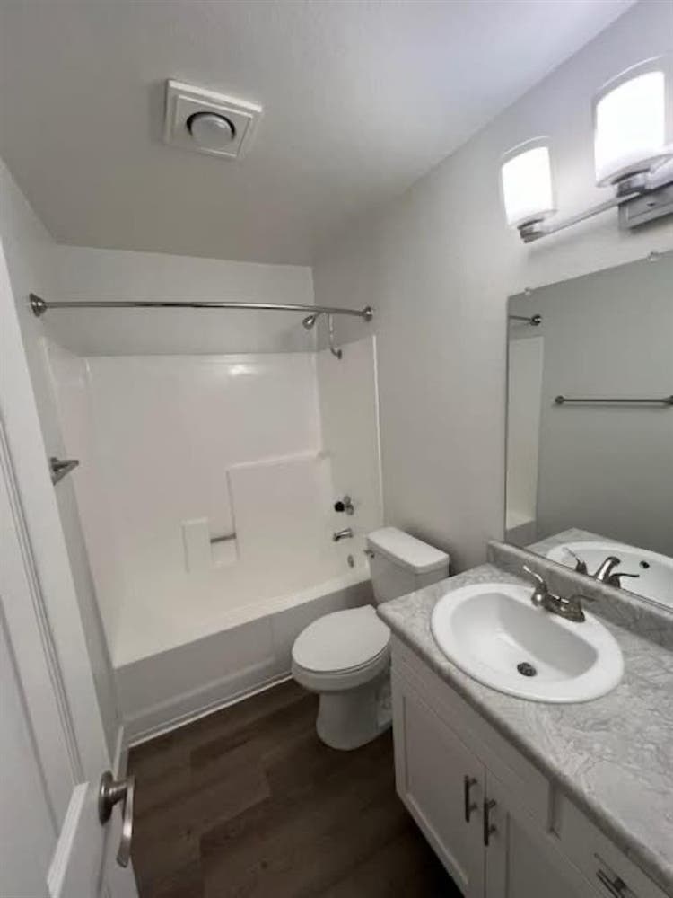 Private room available to movein