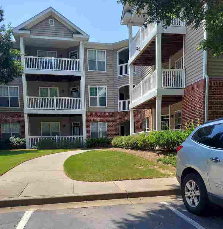 Roommate needed  ~share baApt